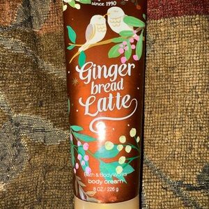 Bath & Body Works Gingerbread Latte Body Cream - Festive Brown and Green